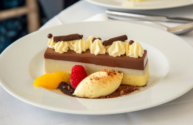 Raceday Restaurant Hospitality - Sedgefield Racecourse Raceday Restaurant Hospitality - Sedgefield Racecourse