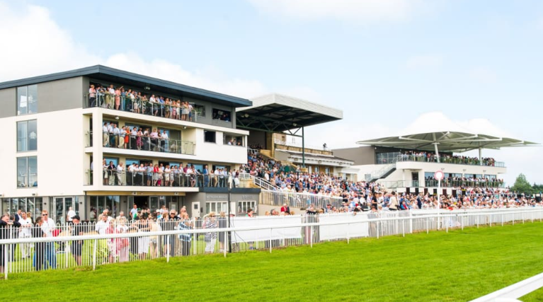 Social Celebration Box Hospitality - Bath Racecourse Social Celebration Box Hospitality - Bath Racecourse